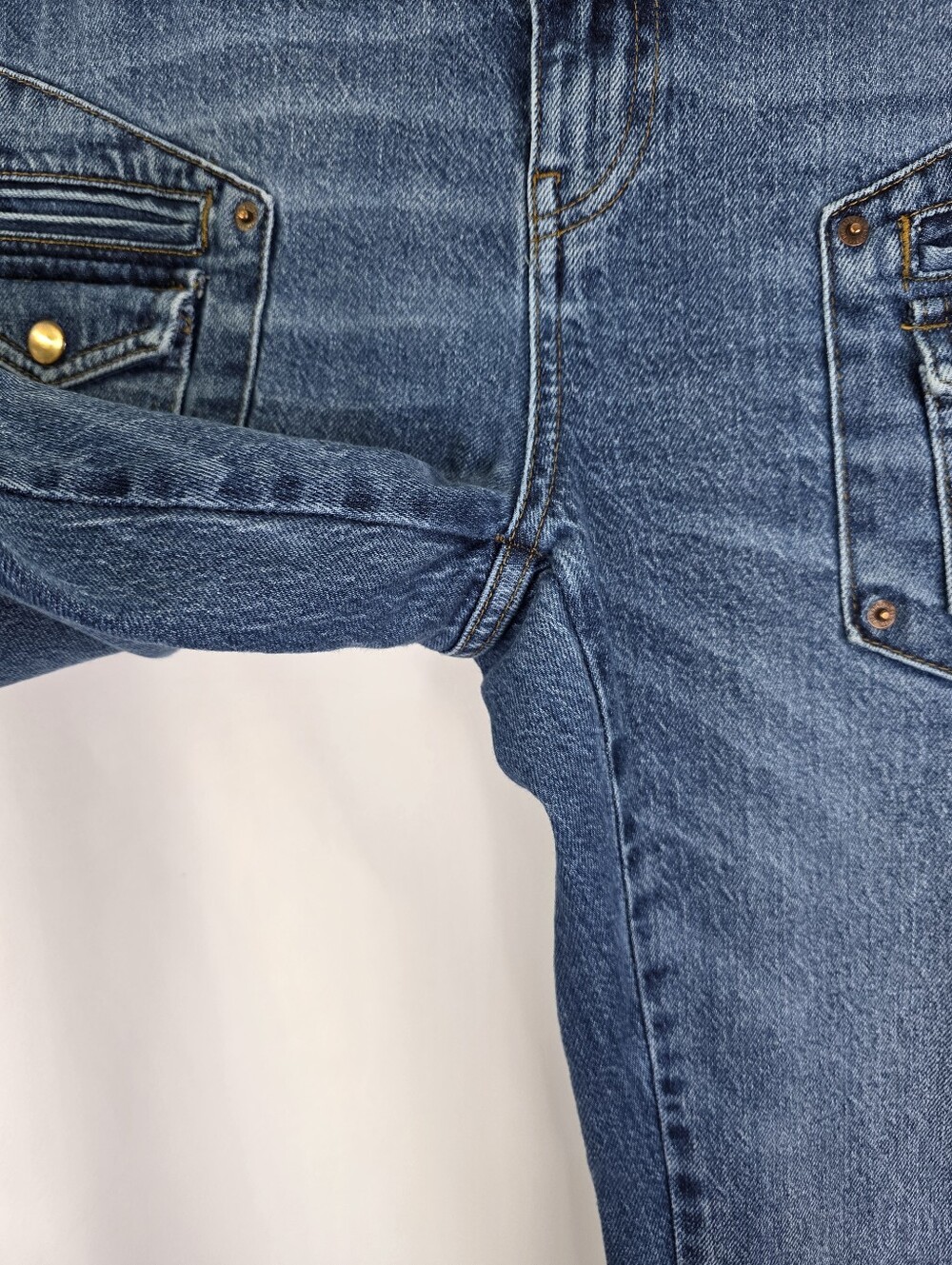 Urban Outfitters BDG Women’s Size 28 Micro Flare Utility Denim Jeans Mid Rise - Picture 8 of 15